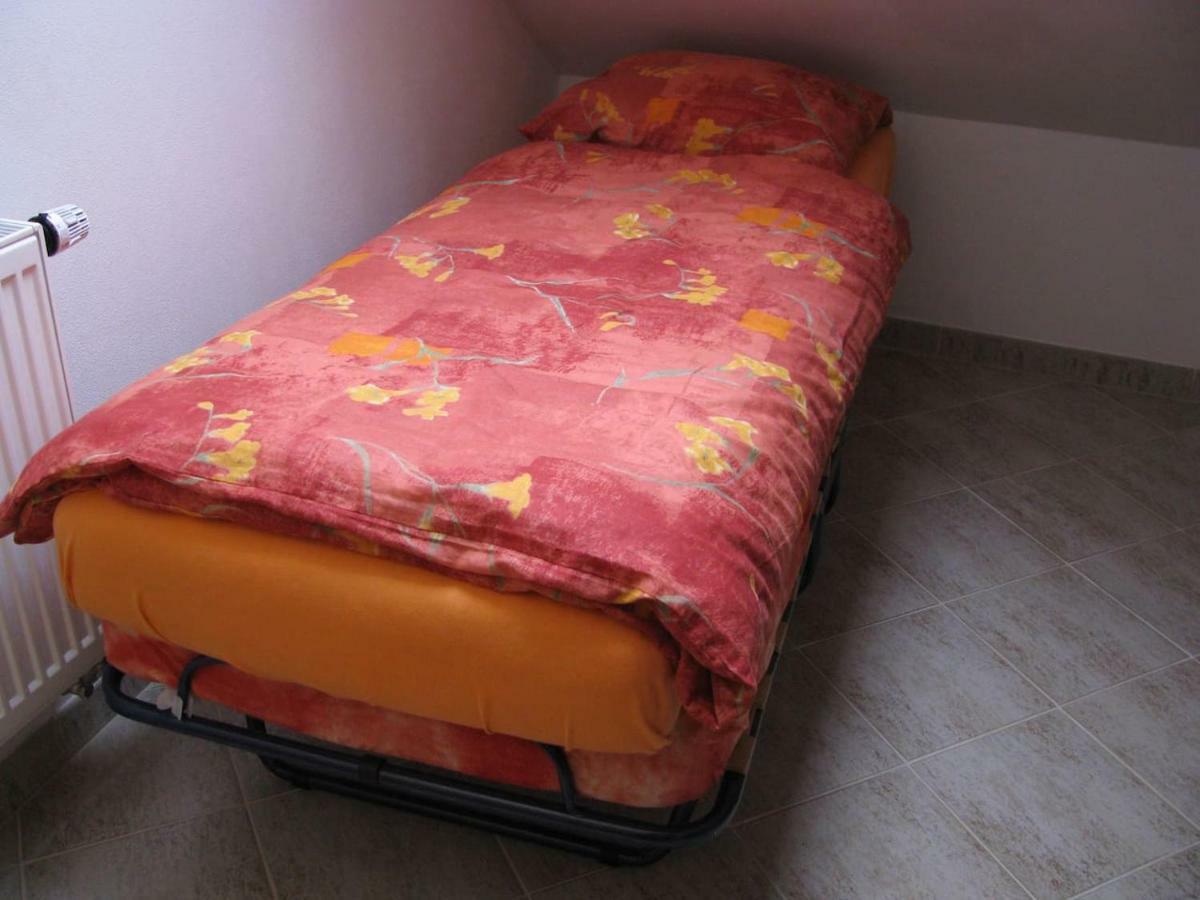 Obora 827 Nova Bystrice Villa Екстериор снимка